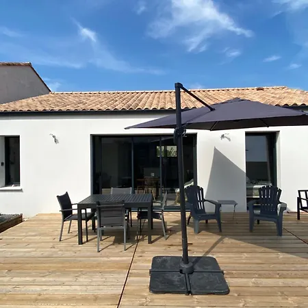 Les Pieds Dans Le Sable